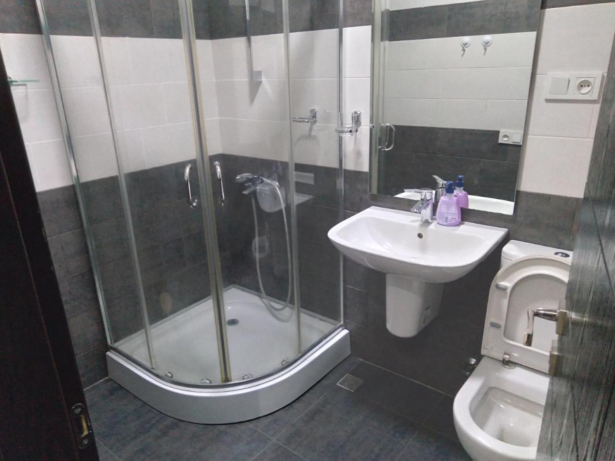 Apartment Melashvili 4 บาทูมิ ภายนอก รูปภาพ