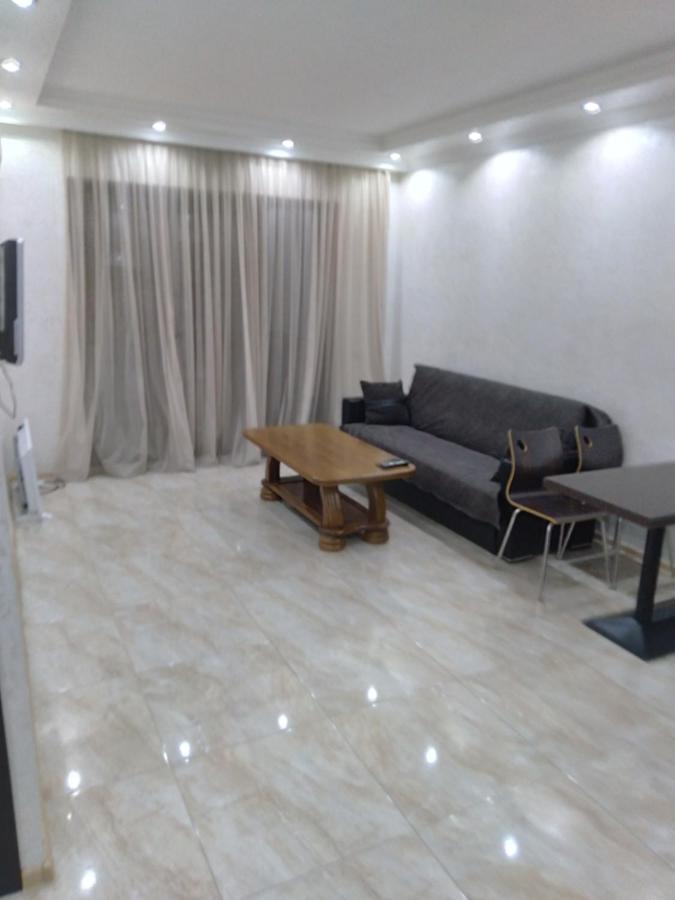 Apartment Melashvili 4 บาทูมิ ภายนอก รูปภาพ