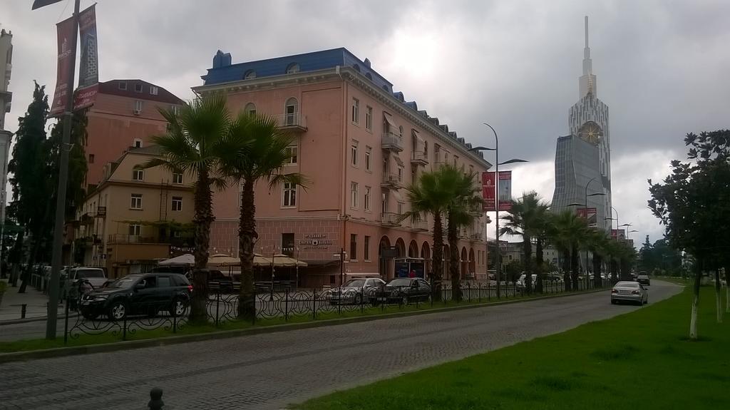 Apartment Melashvili 4 บาทูมิ ภายนอก รูปภาพ